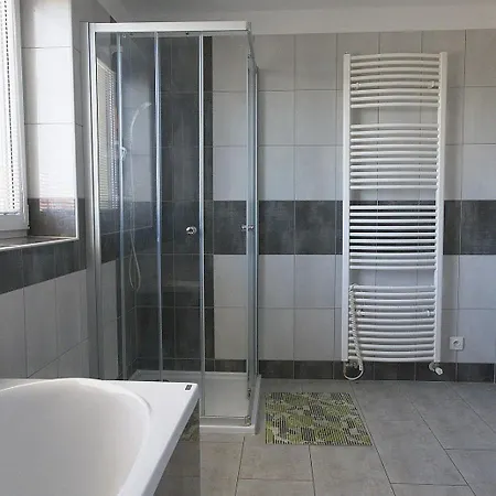 Apartmanovy Dum Rotor * Kunovice